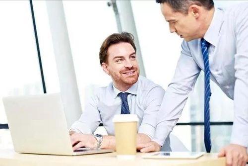 客户和老板吃瓜,笑料百出！