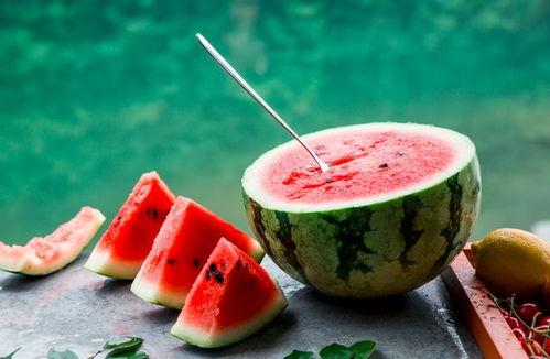 过度吃瓜的影响,揭秘网络舆论背后的心理陷阱