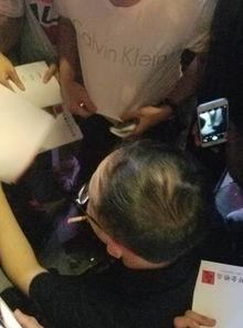 十万粉丝吃瓜视频,揭秘吃瓜视频背后的热门话题