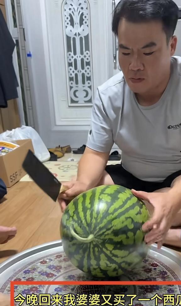 新婚现场吃瓜,新婚瓜果飘香