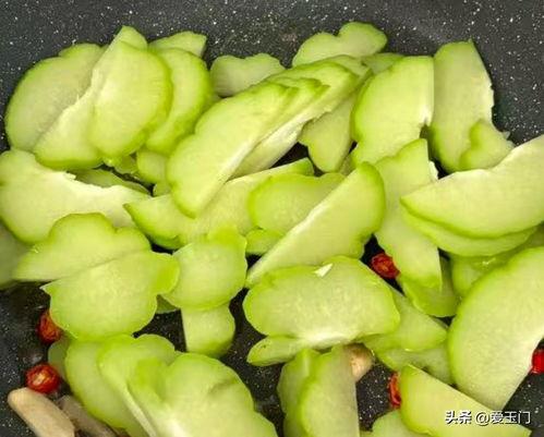 冬天吃的一种有水的瓜,甘甜润心——冬日水瓜美食之旅