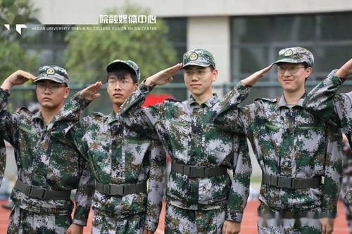 每日慧聪军训吃瓜视频,吃瓜群众围观精彩瞬间