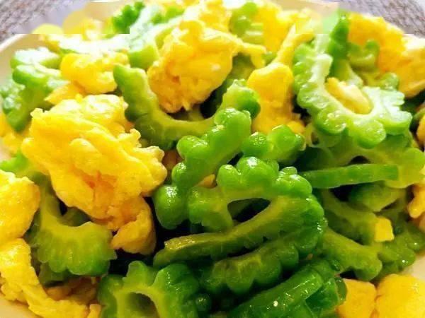 发烧吃凉瓜好吗,发烧期间食用凉瓜的适宜性探讨