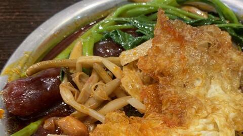 瓜妈在瓜爸车上吃螺蛳粉  第2张