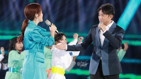 凤凰传奇吃瓜杭州,揭秘娱乐圈幕后故事 第3张 凤凰传奇吃瓜杭州,揭秘娱乐圈幕后故事 第3张