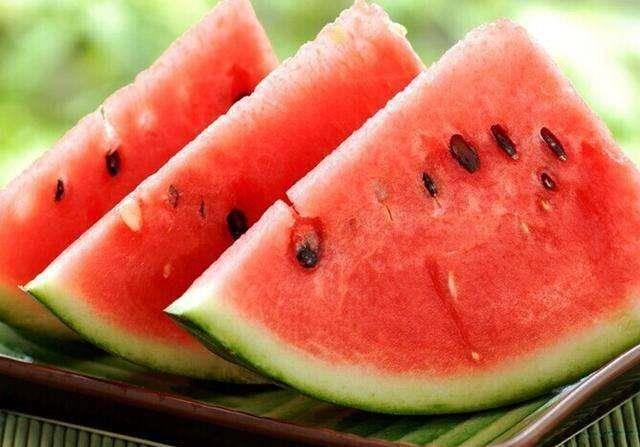 西瓜吃瓜方式,解锁夏日消暑新姿势  第3张
