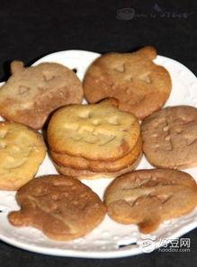 吃赤叶饼干瓜  第1张